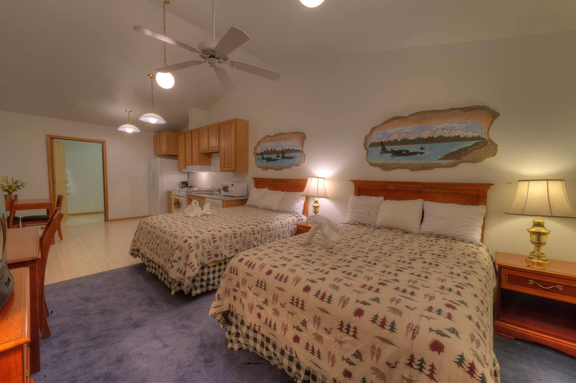 Frontier Suites Hotel In Juneau Exteriör bild